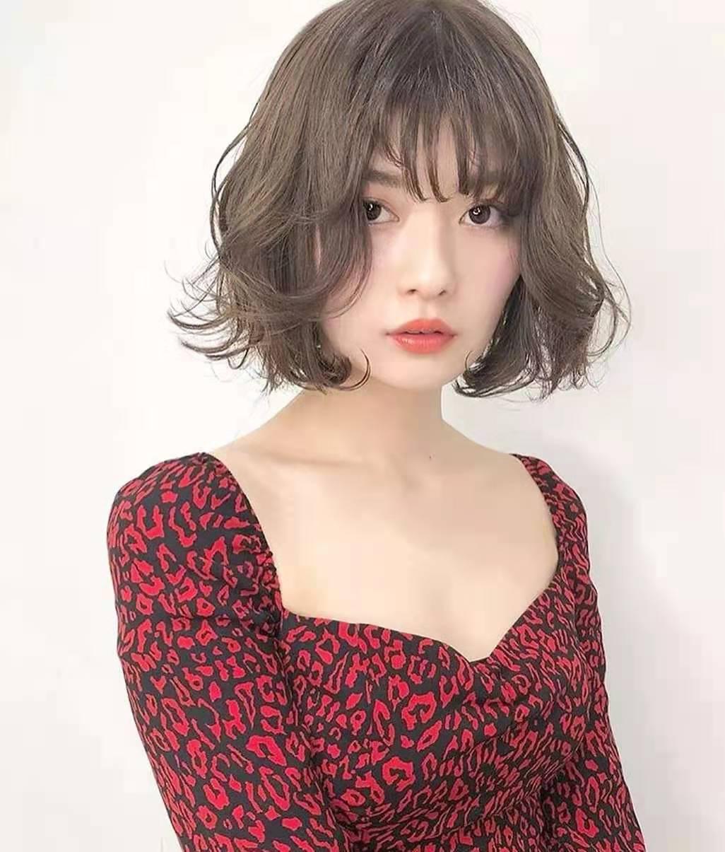 女短发流行趋势，时尚个性与实用性的完美结合，最新流行趋势解析
