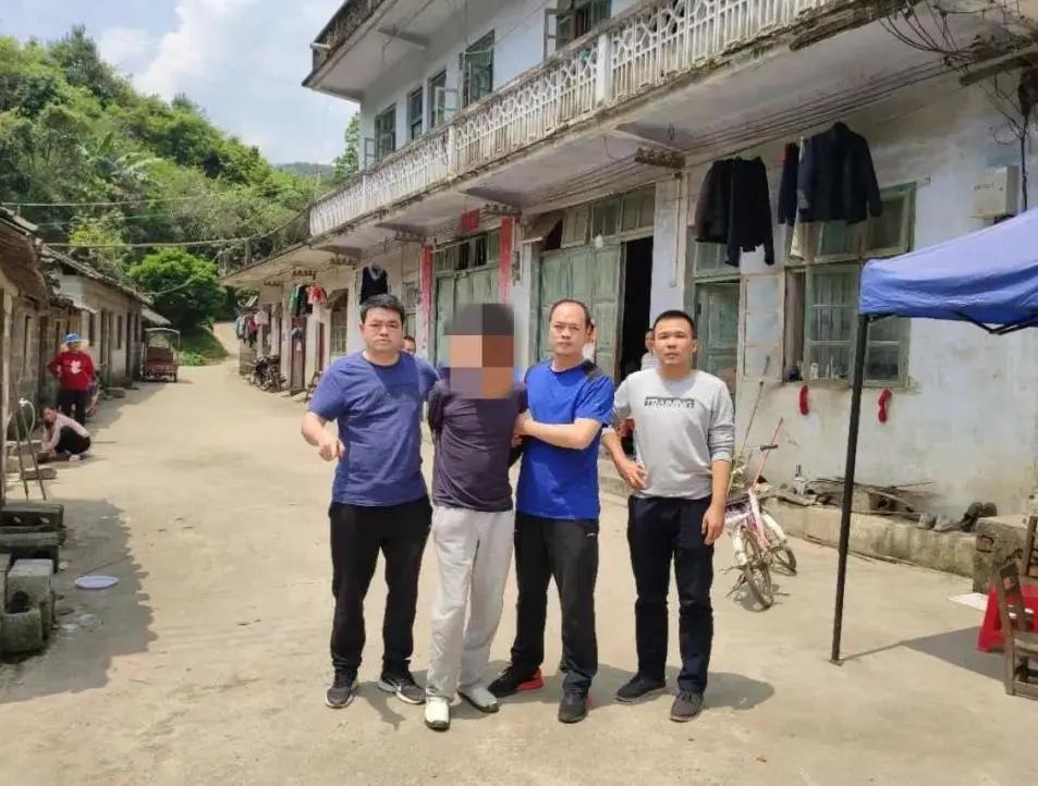 巴马最新命案，变化、学习与自信的力量挑战人心之谜