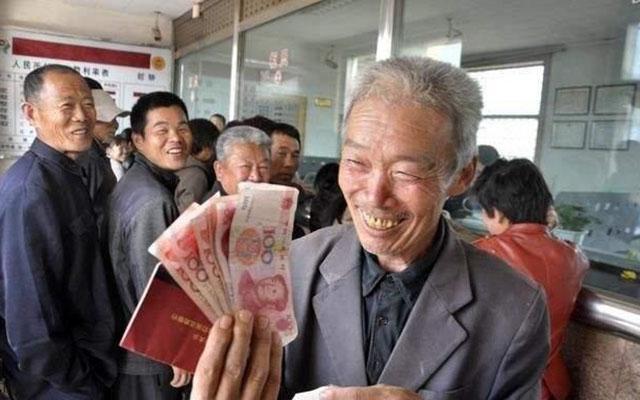 7777788888新版跑狗图解析,策略调整改进_效率版95.687
