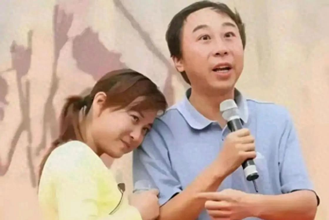 冯巩最新小品，日常温馨趣事与友情的纽带展现爆笑魅力